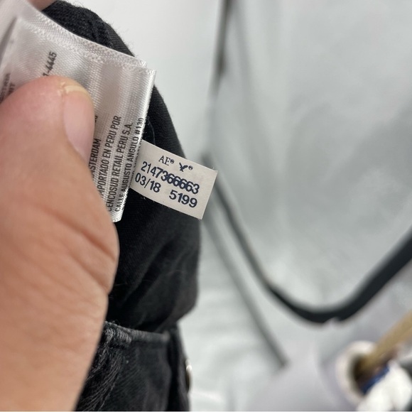 American Eagle Hi Rise Festival Mini Jean Skirt Black Fringe Distressed Size 8 - Picture 6 of 7